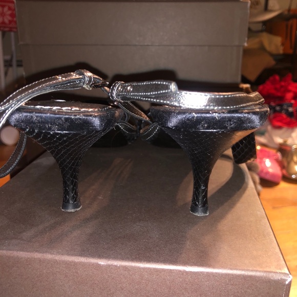 Louis Vuitton Elektra Sandal - Picture 5 of 6